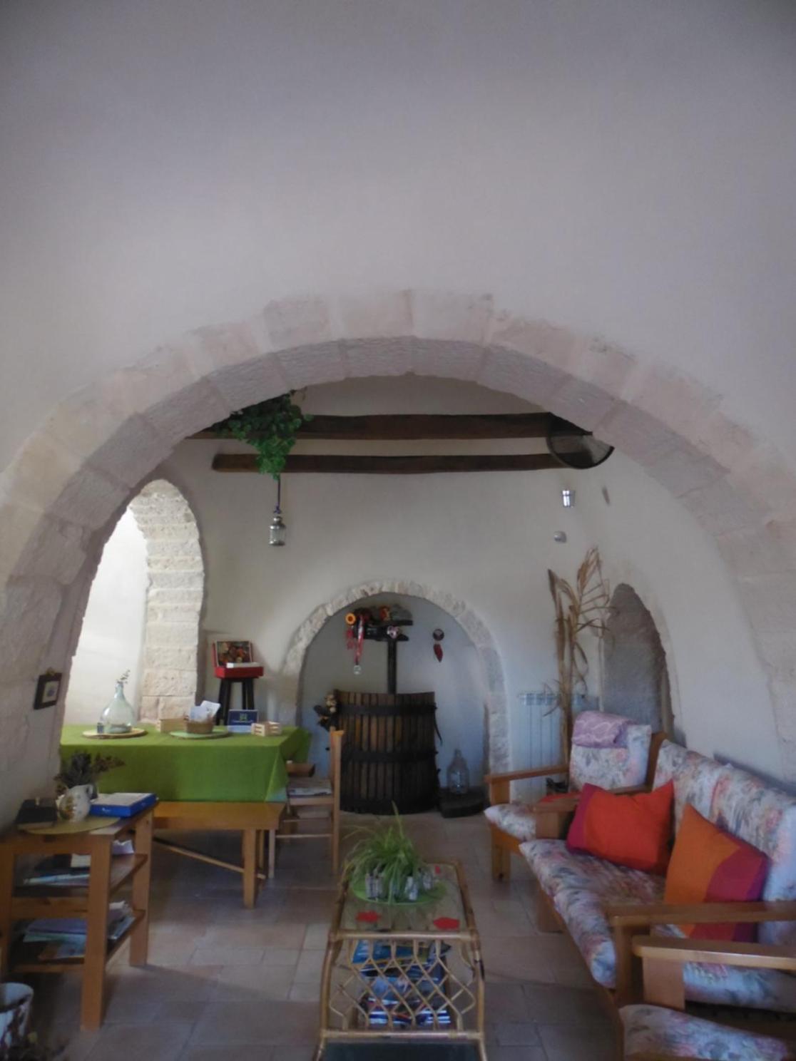 B&B Trulli Sotto La Cupa มาร์ตินาฟรังกา ภายนอก รูปภาพ