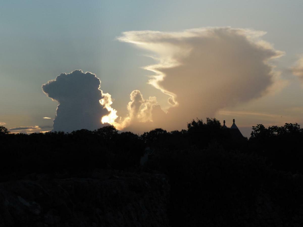 B&B Trulli Sotto La Cupa มาร์ตินาฟรังกา ภายนอก รูปภาพ